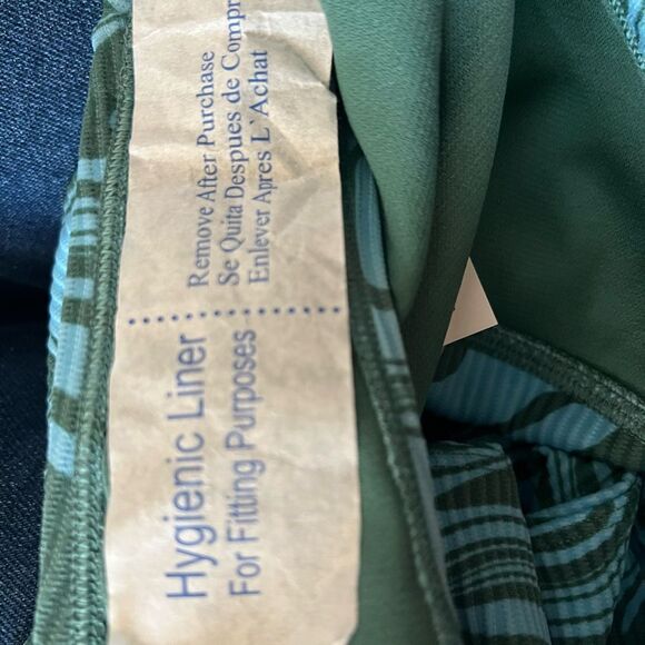 Nike Swirl High Waisted Bottom- Size XL - Picture 5 of 5